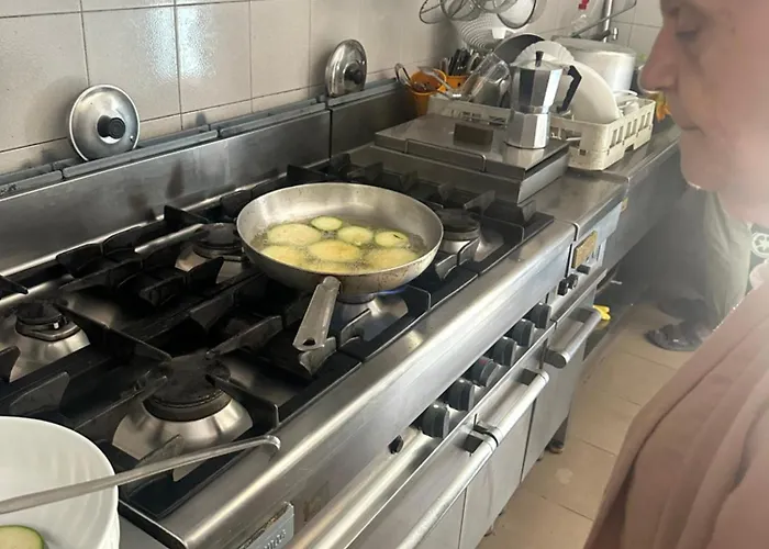 Hostel Hi Della Pace