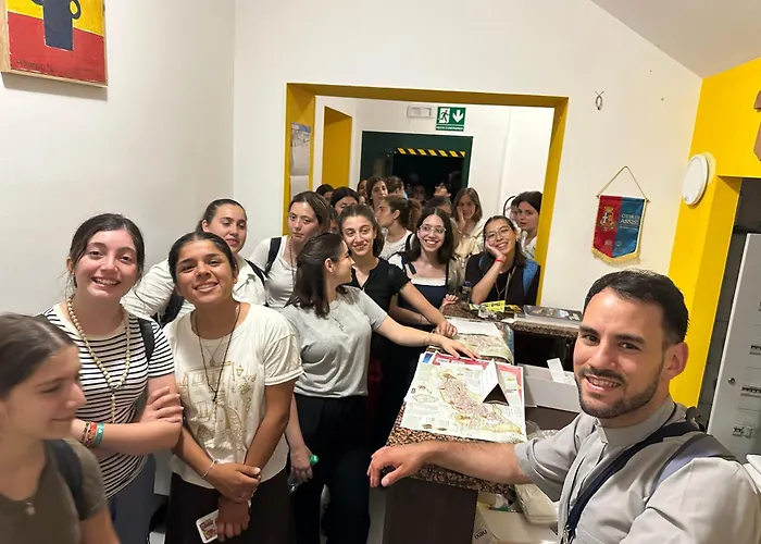 Hi Della Pace Hostel *